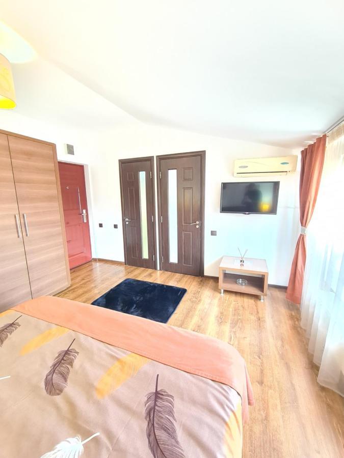 Garsoniera Privata Bed & Breakfast Букурещ Екстериор снимка
