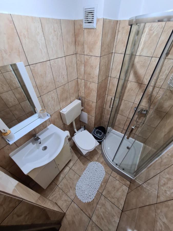 Garsoniera Privata Bed & Breakfast Букурещ Екстериор снимка