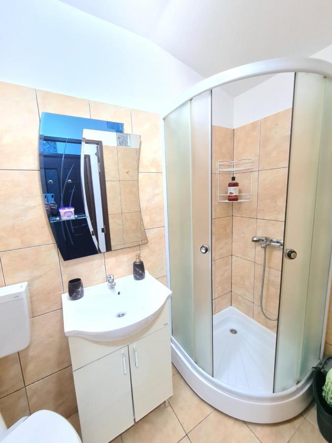 Garsoniera Privata Bed & Breakfast Букурещ Екстериор снимка