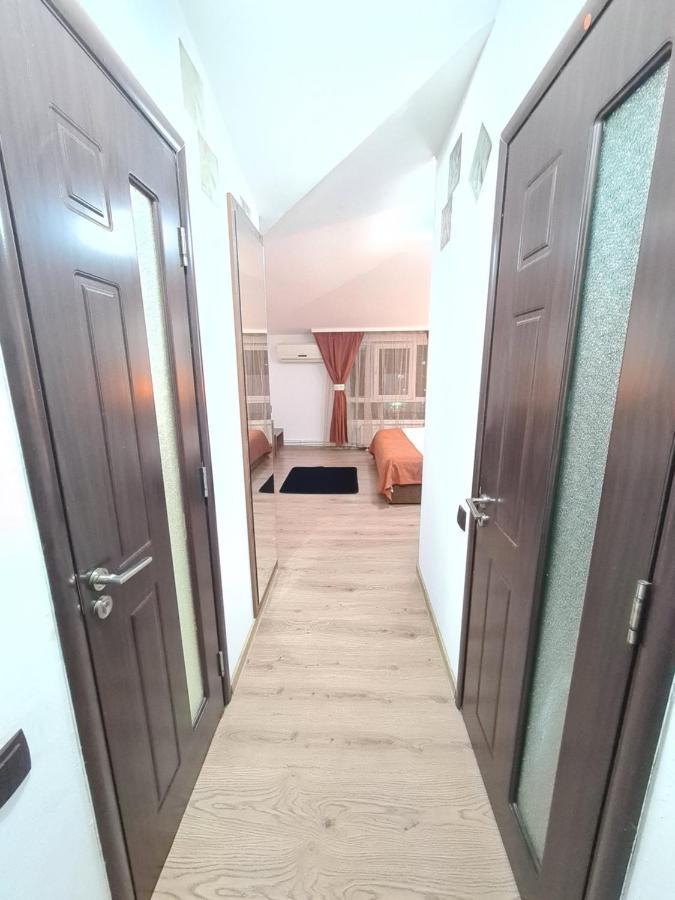 Garsoniera Privata Bed & Breakfast Букурещ Екстериор снимка