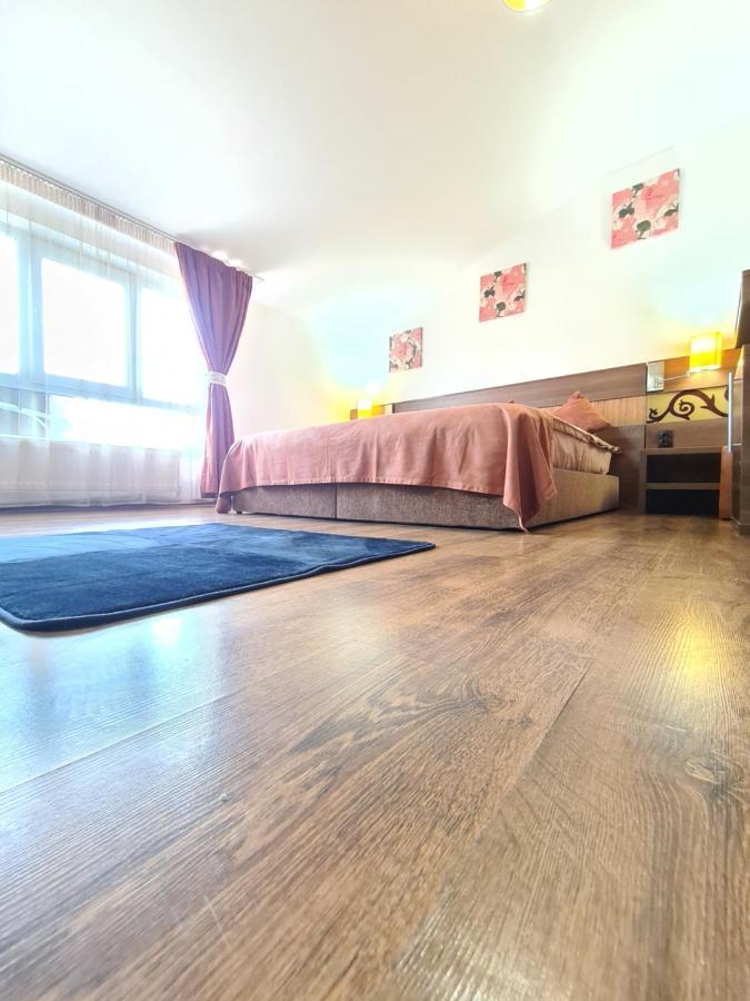 Garsoniera Privata Bed & Breakfast Букурещ Екстериор снимка