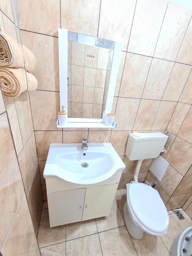 Garsoniera Privata Bed & Breakfast Букурещ Екстериор снимка