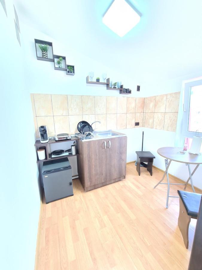 Garsoniera Privata Bed & Breakfast Букурещ Екстериор снимка